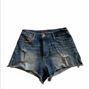 Arizona ripped jean short